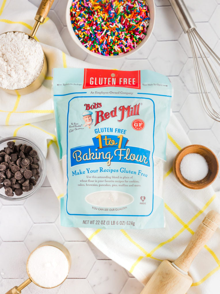 Bob's Red Mill 1:1 gluten-free flour blend pretty picture