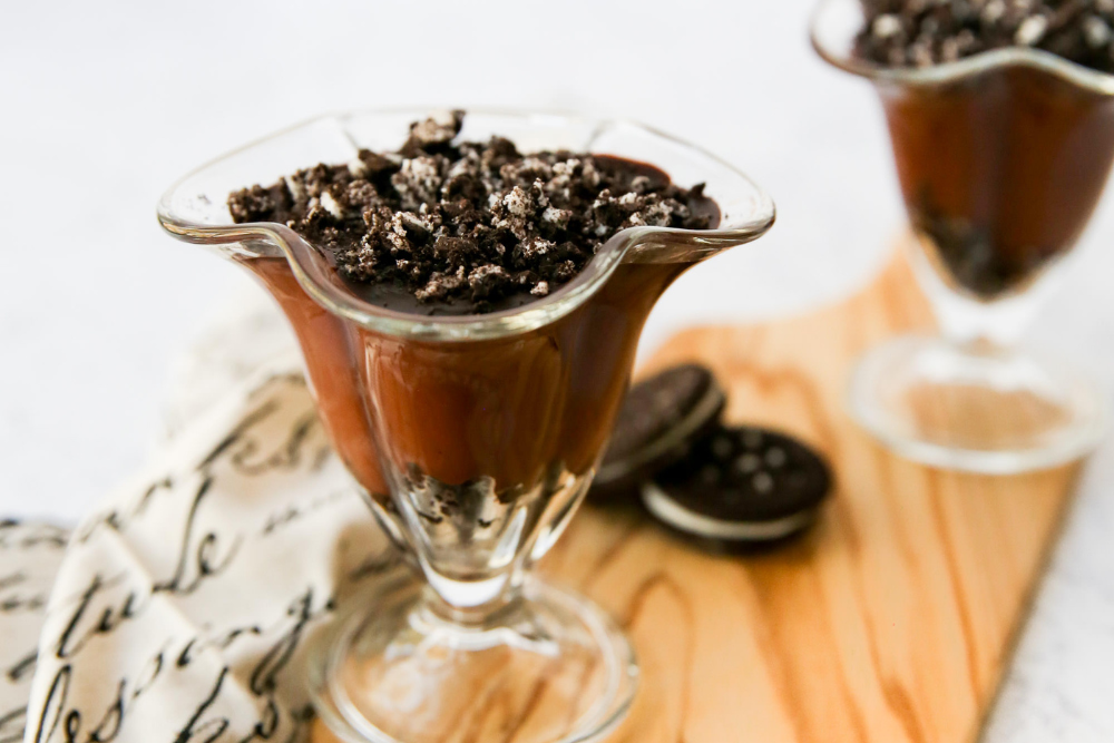 Cookies and Cream Chocolate Pudding