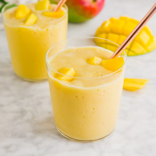 Mango coconutmilk tropical smoothie header