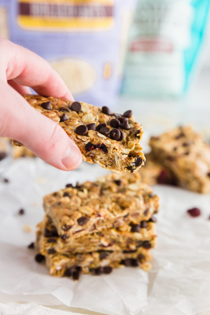 Picture of hand holding oat bars