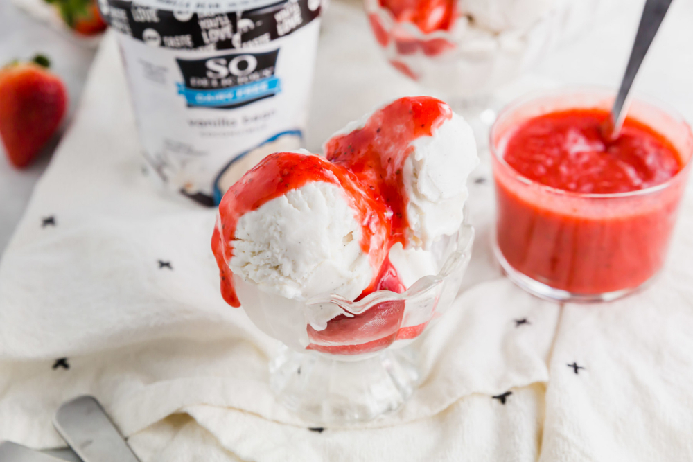 Ridiculously Simple Strawberry Sauce Ice Cream Topping
