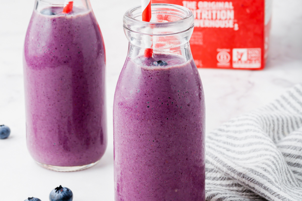 Blueberry Banana Spinach Smoothie (Dairy Free)