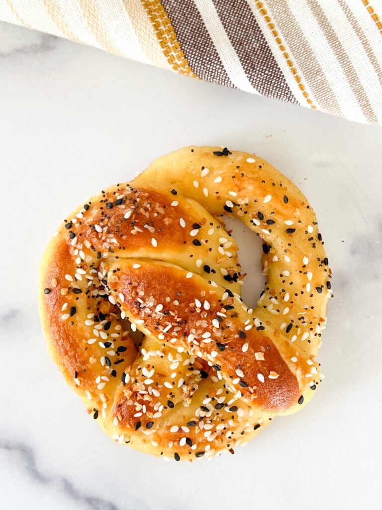 gluten-free soft pretzel with everything bagel topping