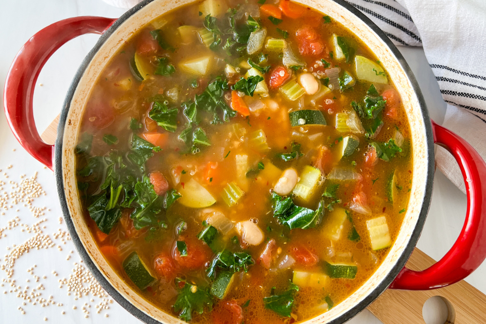 One-Pot Quinoa Vegetable Soup – Hearty and Delicious