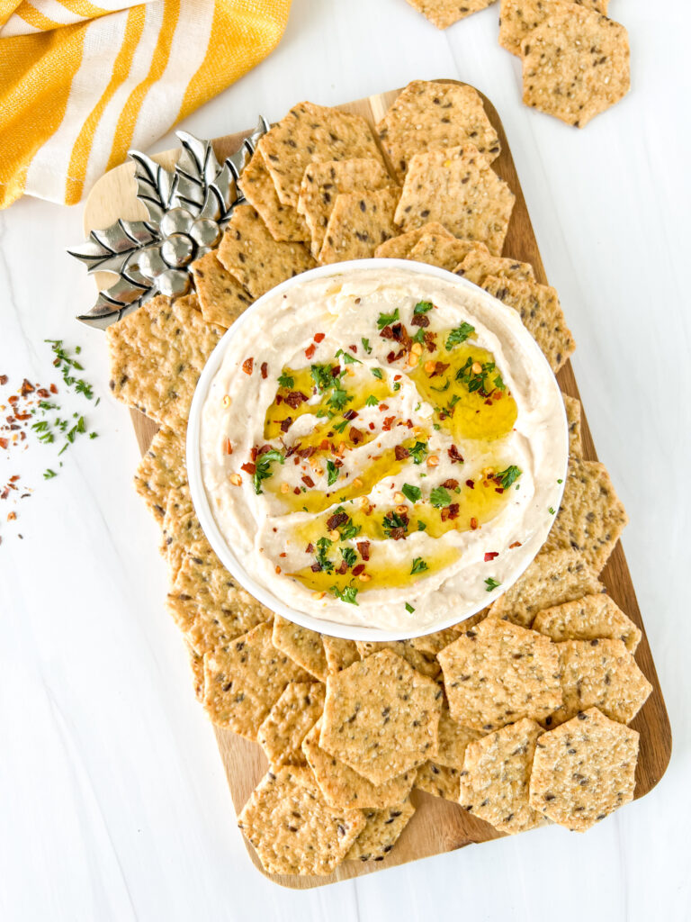 white bean dip with crackers